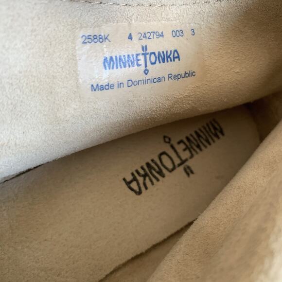 Minnetonka Frisco Fringe Deerskin Ankle Boot Moccasins, Women’s Size 4, EUC. - Picture 7 of 7